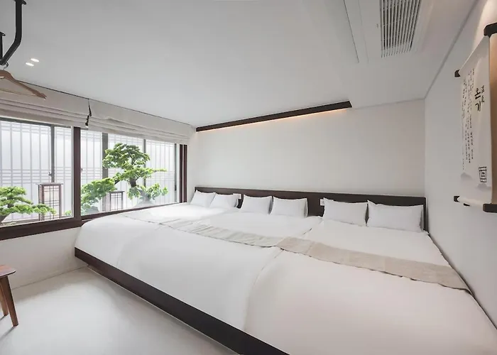 Appartamento Family For 10 - Jacuzzi - 3 Min To Seomyeon Station - Free Pickup Service *