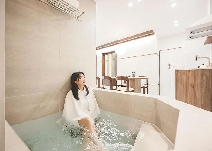 Family For 10 - Jacuzzi - 3 Min To Seomyeon Station - Free Pickup Service Appartamento Busan