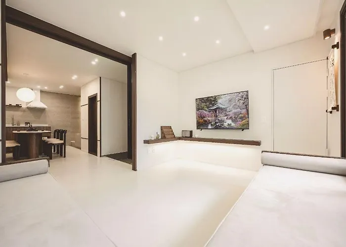 Appartamento Family For 10 - Jacuzzi - 3 Min To Seomyeon Station - Free Pickup Service Busan