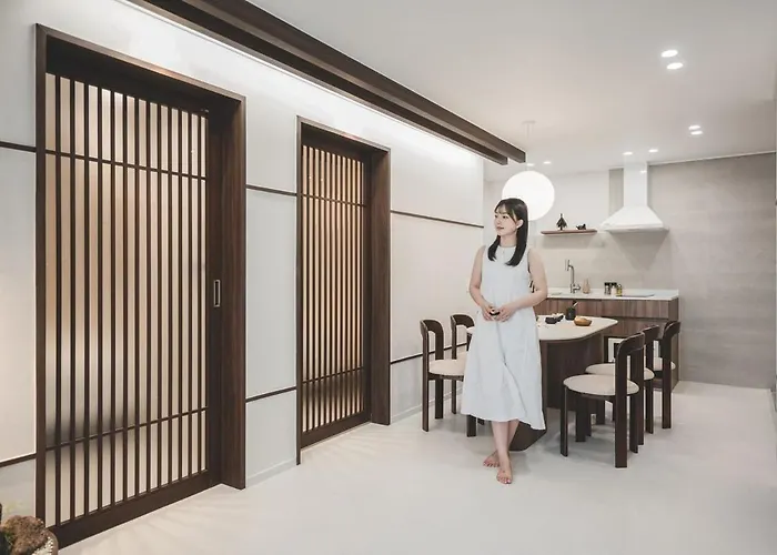 Appartamento Family For 10 - Jacuzzi - 3 Min To Seomyeon Station - Free Pickup Service *
