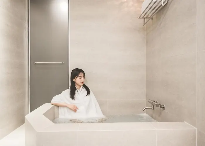 Family For 10 - Jacuzzi - 3 Min To Seomyeon Station - Free Pickup Service Appartamento